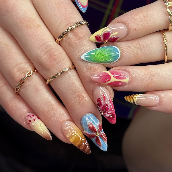 Aura Nail & Head Spa 5