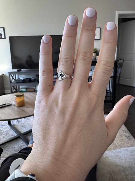 Nail salon! Tina's Nail & Spa
