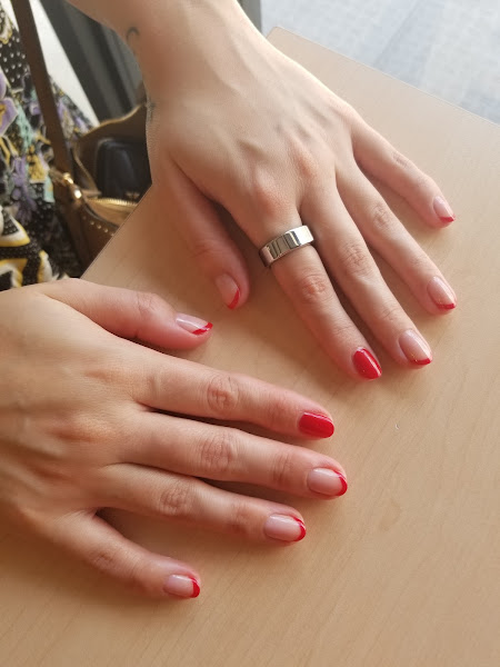 Nail salon! Tina's Nail & Spa 4
