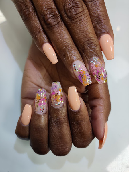 Mingle Nail Lounge
