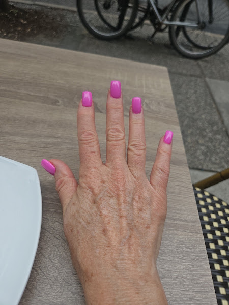 4 Sisters Nail Salon 3