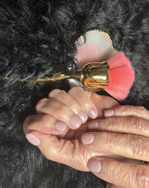 T & T Nails & Day Spa