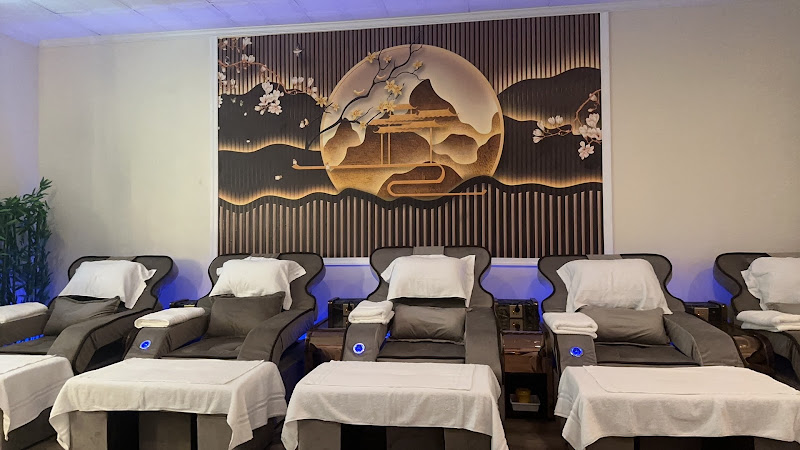 YU ZU Foot & Body Massage Spa 2