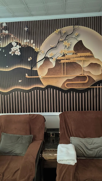 YU ZU Foot & Body Massage Spa 3