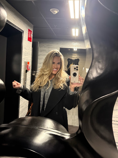 Salon Vanity 4