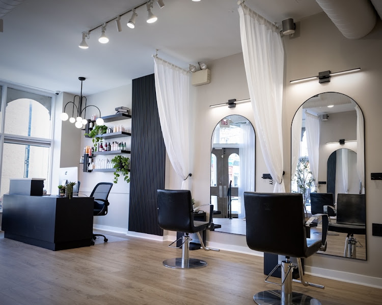 Bobby Mack & Co Hair Studio 3