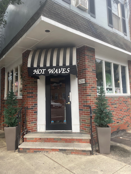Hot Waves Salon
