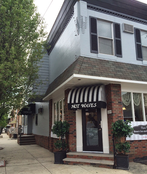 Hot Waves Salon 5