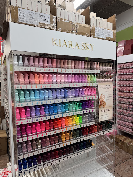US Maxim Nail Supply II, LLC 3