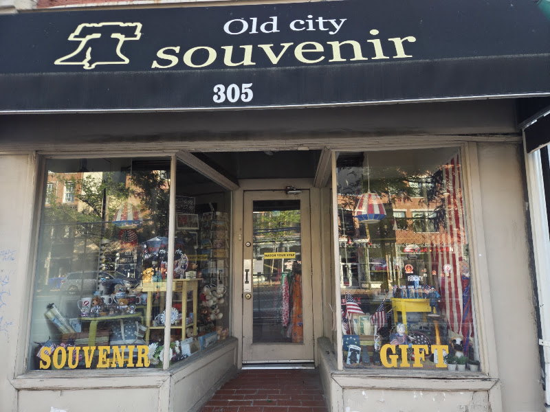Philadelphia Old City Souvenirs and Gift 5
