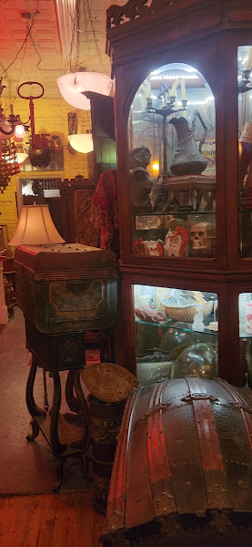 Anastacia's Antiques 3
