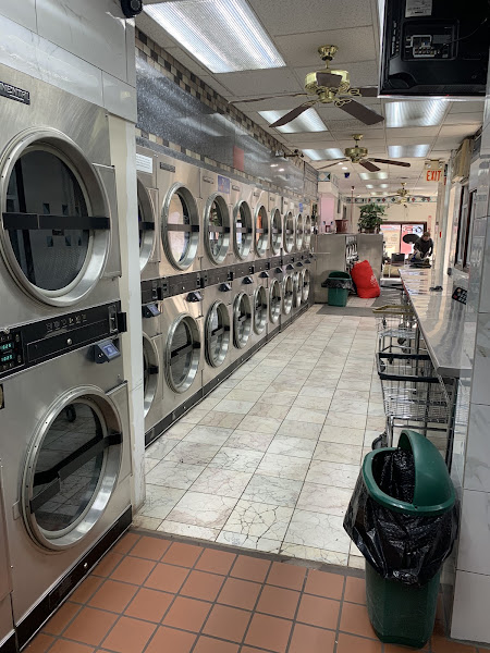 L&S Laundry Café