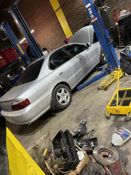 Ant’s Auto Repair and Tow 5