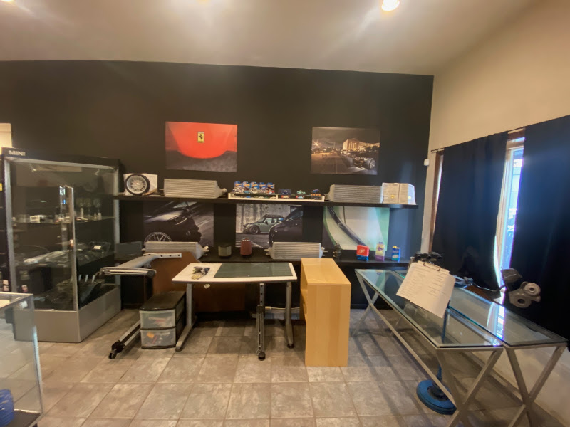 Helix Motorsports 4