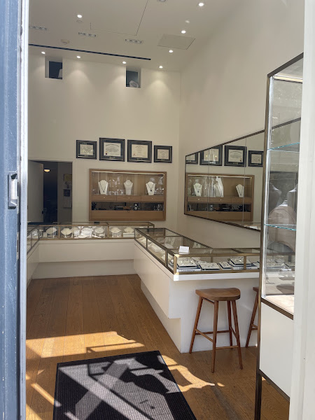William Schwartz Distinctive Jewelry 3