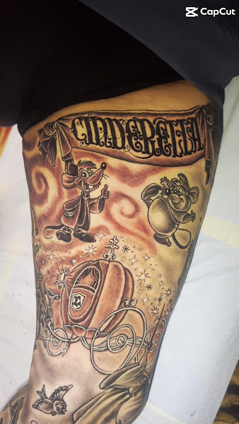 Floating World Tattoos and Body Piercing 3