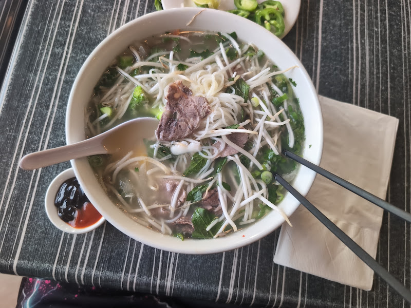 Phở-natic Vietnamese Restaurant 4