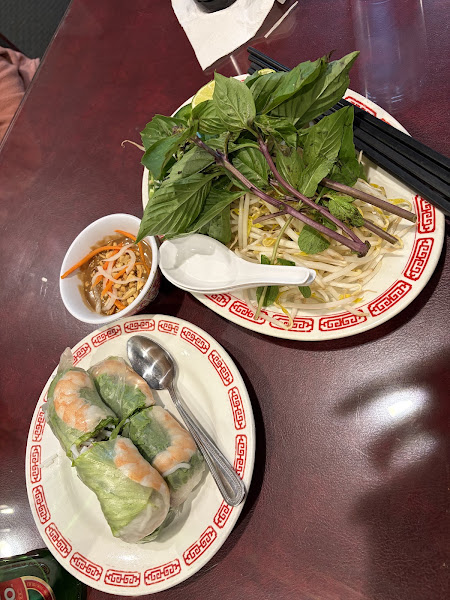 Thái Bảo Vietnamese Restaurant 3