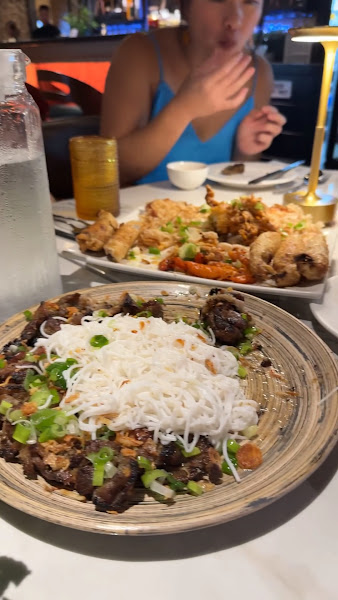 Rễ Tre Restaurant 3
