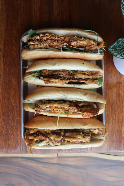 Uptown Banh Mi & Pho 4
