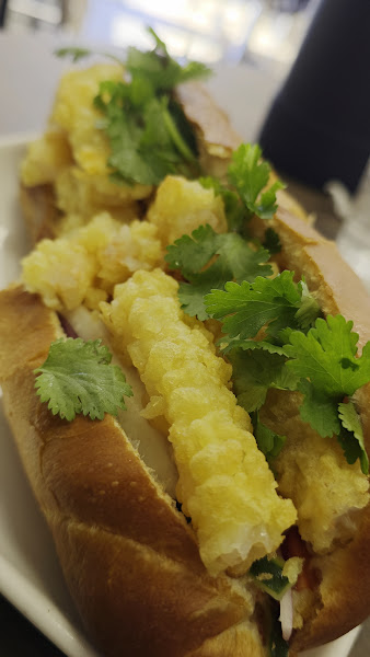 Golden Banh Mi 3