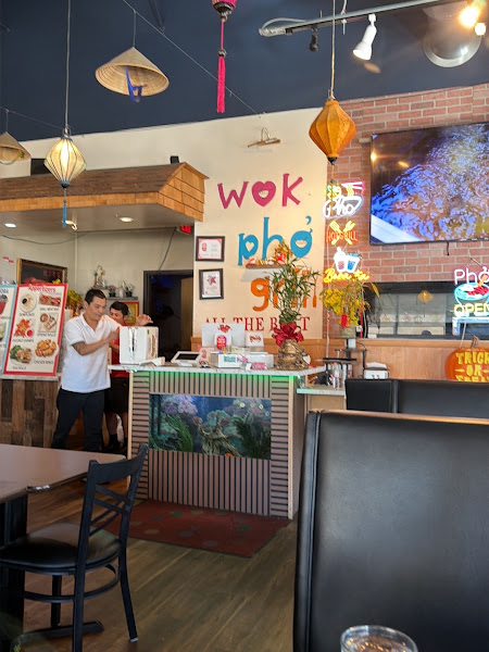 ViVi Pho Arapahoe 4