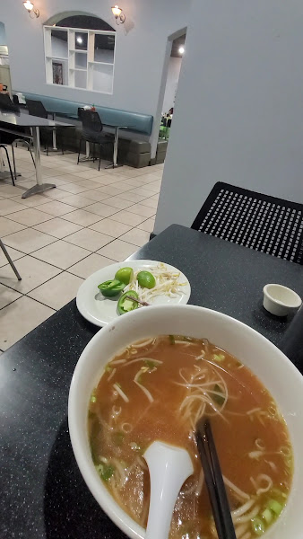 Mr. Pho Vietnamese Restaurant 3
