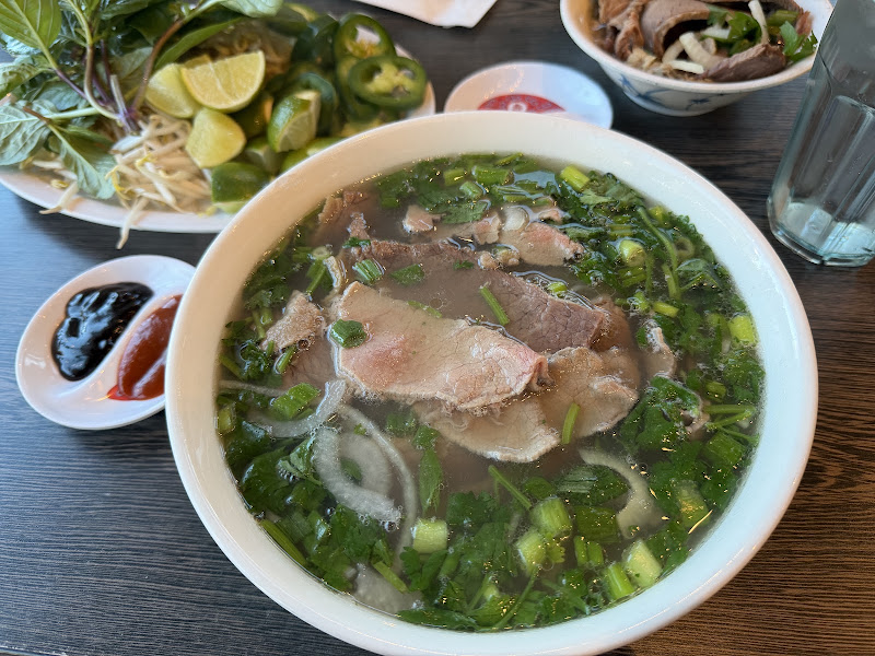 9 Mile Phở 5