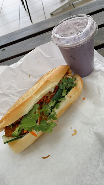 Vinh Xuong Bakery 3