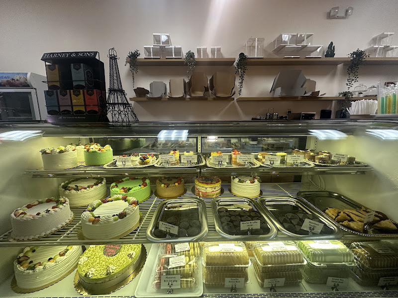 La Petite Bakery 2