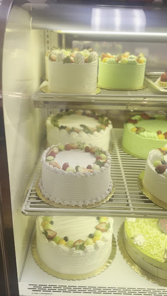 La Petite Bakery 3