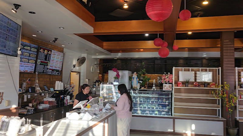 Paris Banh Mi Café & Bakery - Broomfield 3