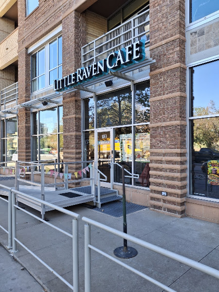 Little Raven Cafe: Asian & Mexican Eats