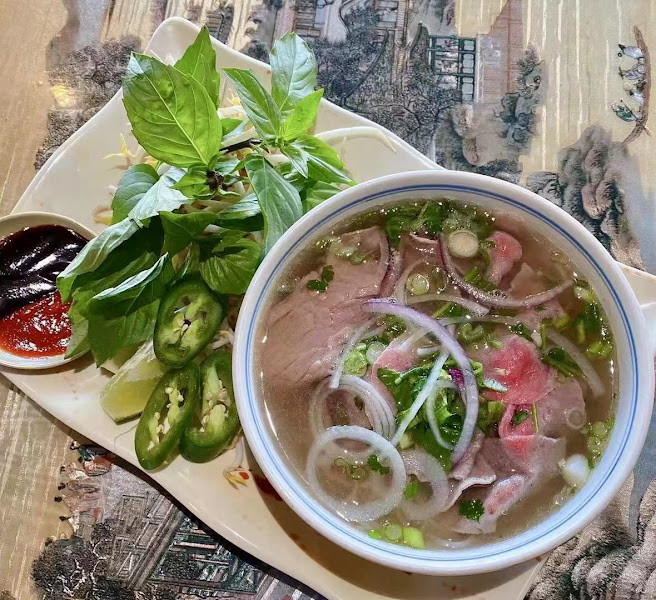 Little Raven Cafe: Asian & Mexican Eats 4