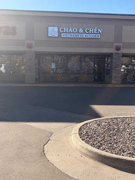 CHÀO & CHÉN VIETNAMESE KITCHEN