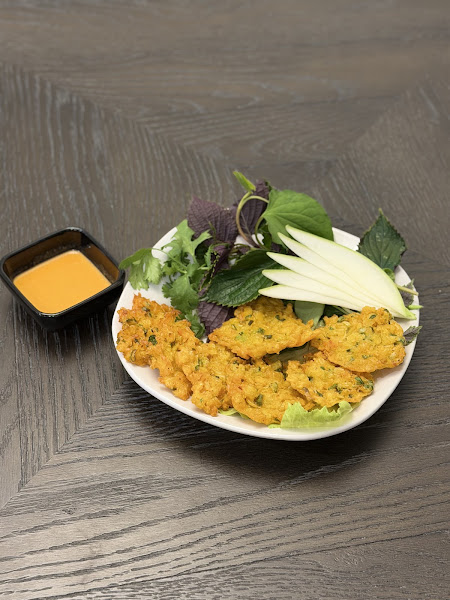 CHÀO & CHÉN VIETNAMESE KITCHEN 3