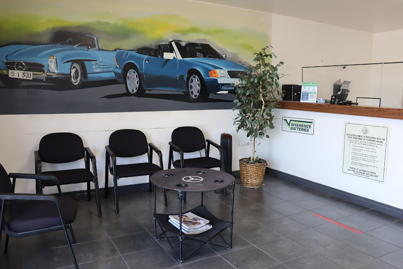 Minsky Mercedes, BMW & More - Auto Repair 3