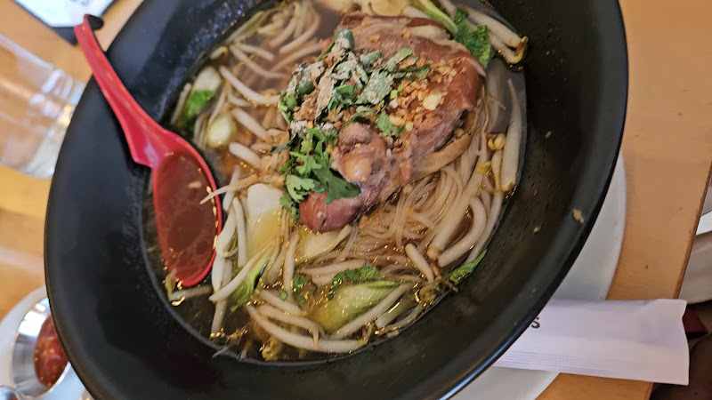 Aloy Modern Thai 3