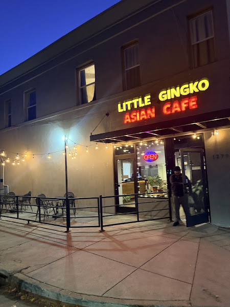 Little Gingko Asian Cafe