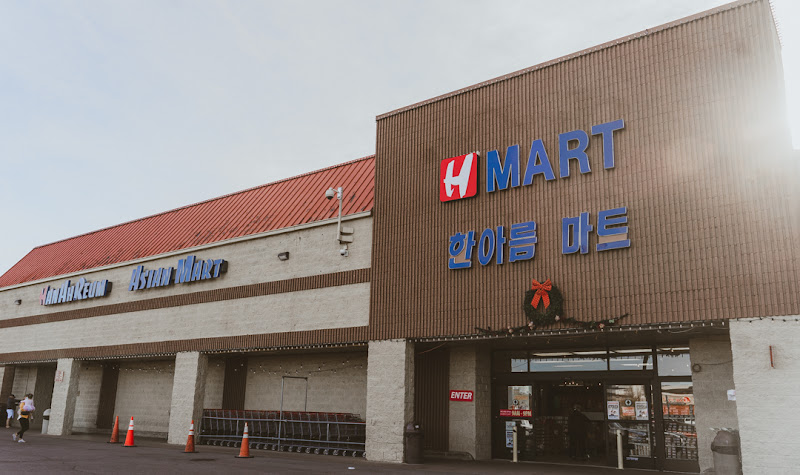 H Mart 4