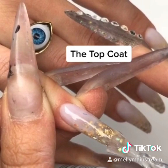 Mainstream Nails 3