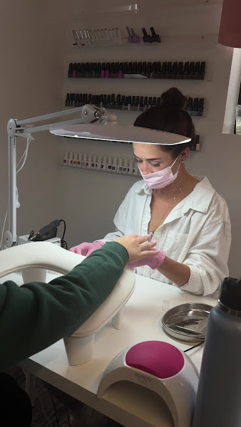 Nightingale Nails | A Ukrainian Nail Salon 3