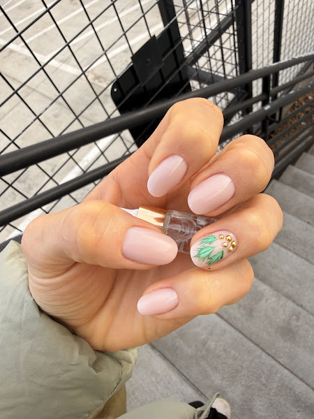 Nightingale Nails | A Ukrainian Nail Salon 4