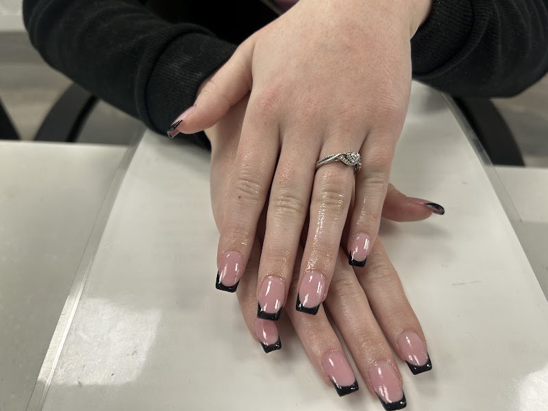 V Nails & Beauty 3