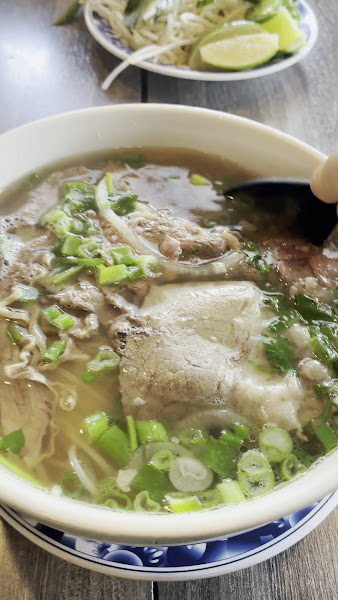 Mr. Pho - California Kitchen & Bar 2