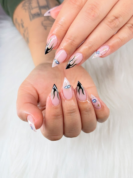 Vida Nails & Spa 3