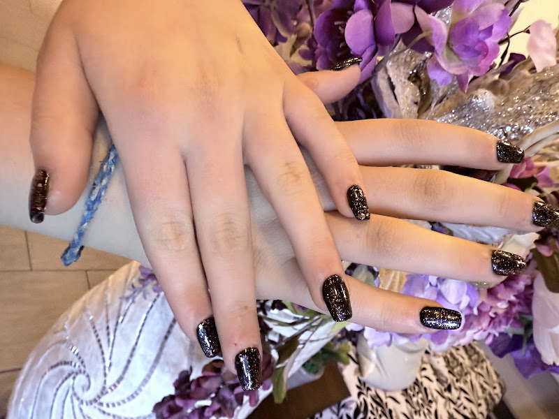 Pearl Nail Bar