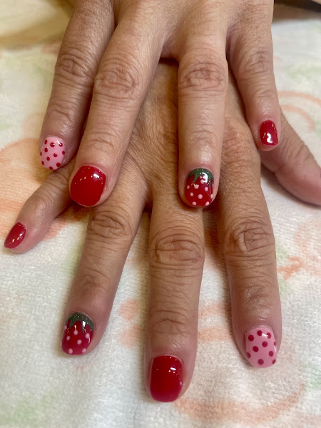 Pearl Nail Bar 5