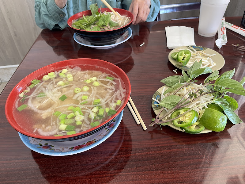 Thanh Binh Restaurant (Phở) 2