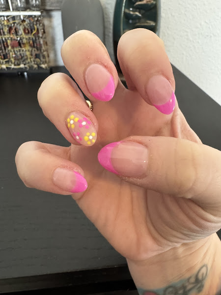 A T Nail 4